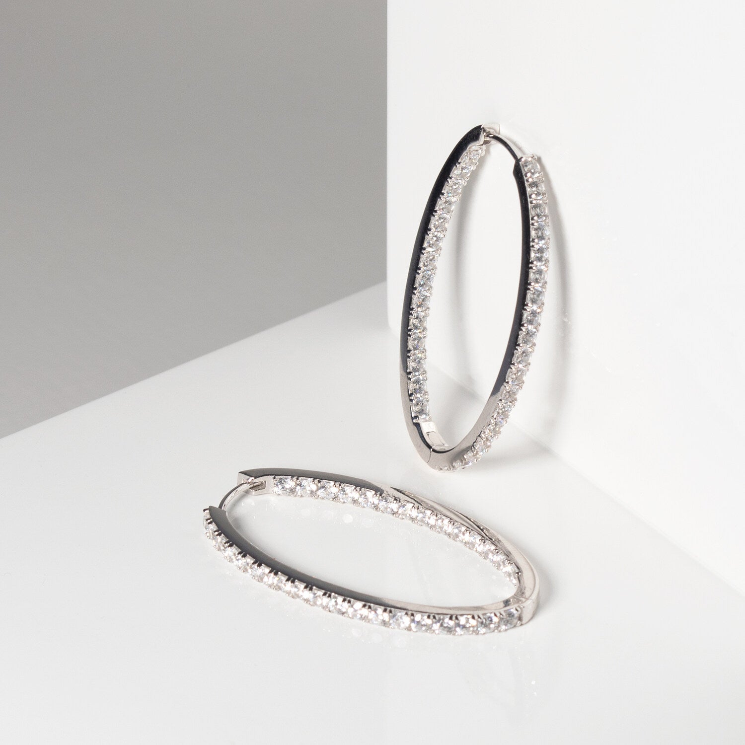 925 Sterling silver | White | Medio