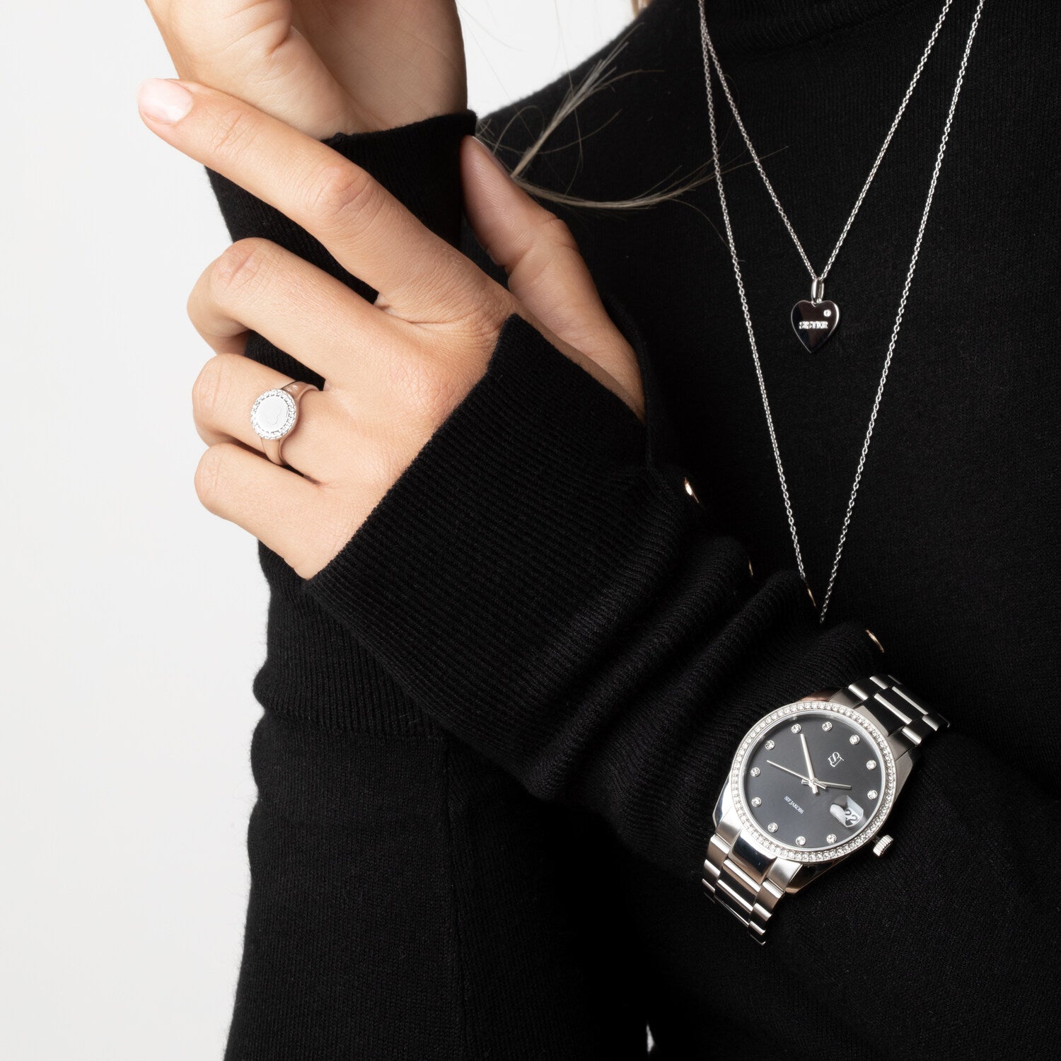 Stainless steel Silver | Black dial