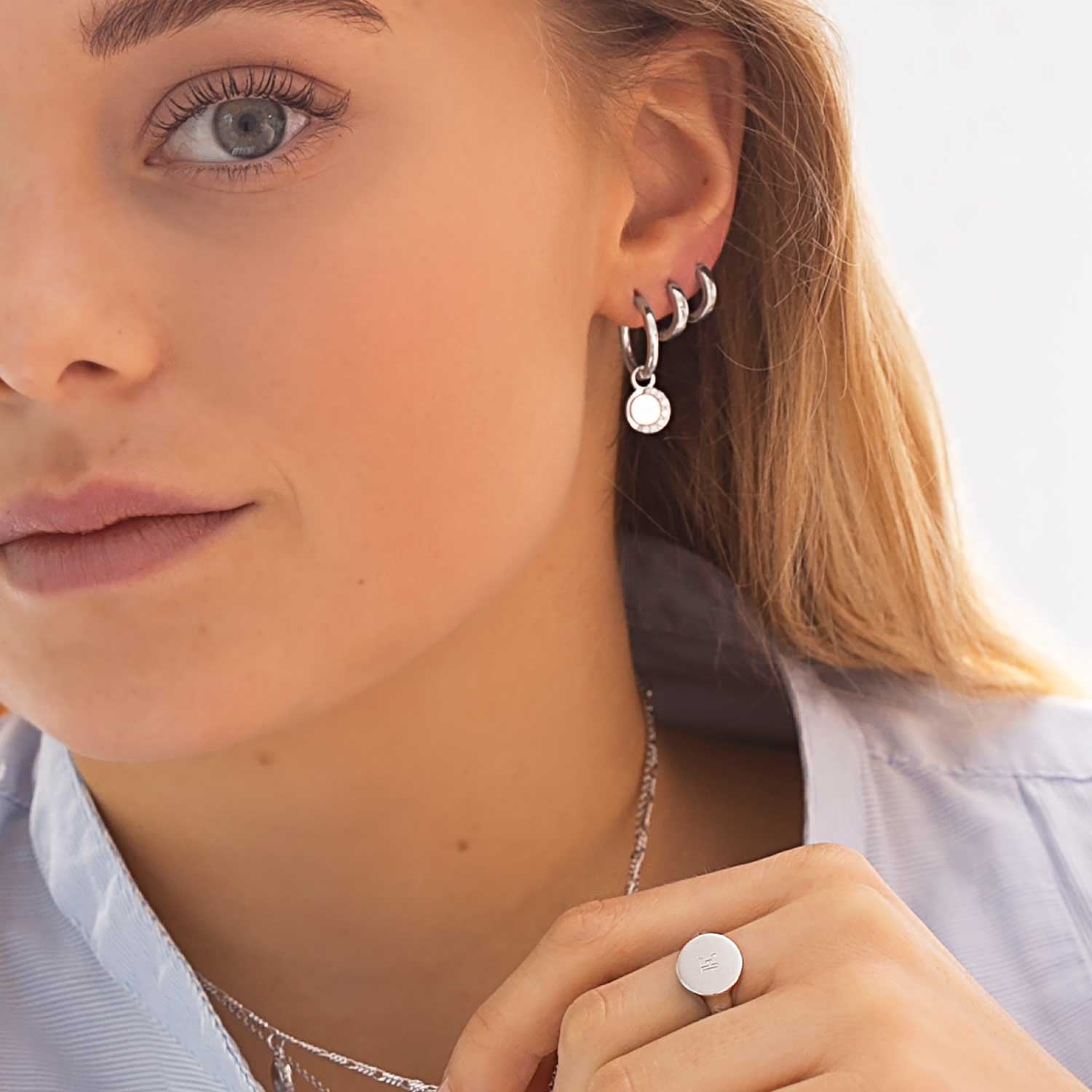 925 Sterling silver | White
