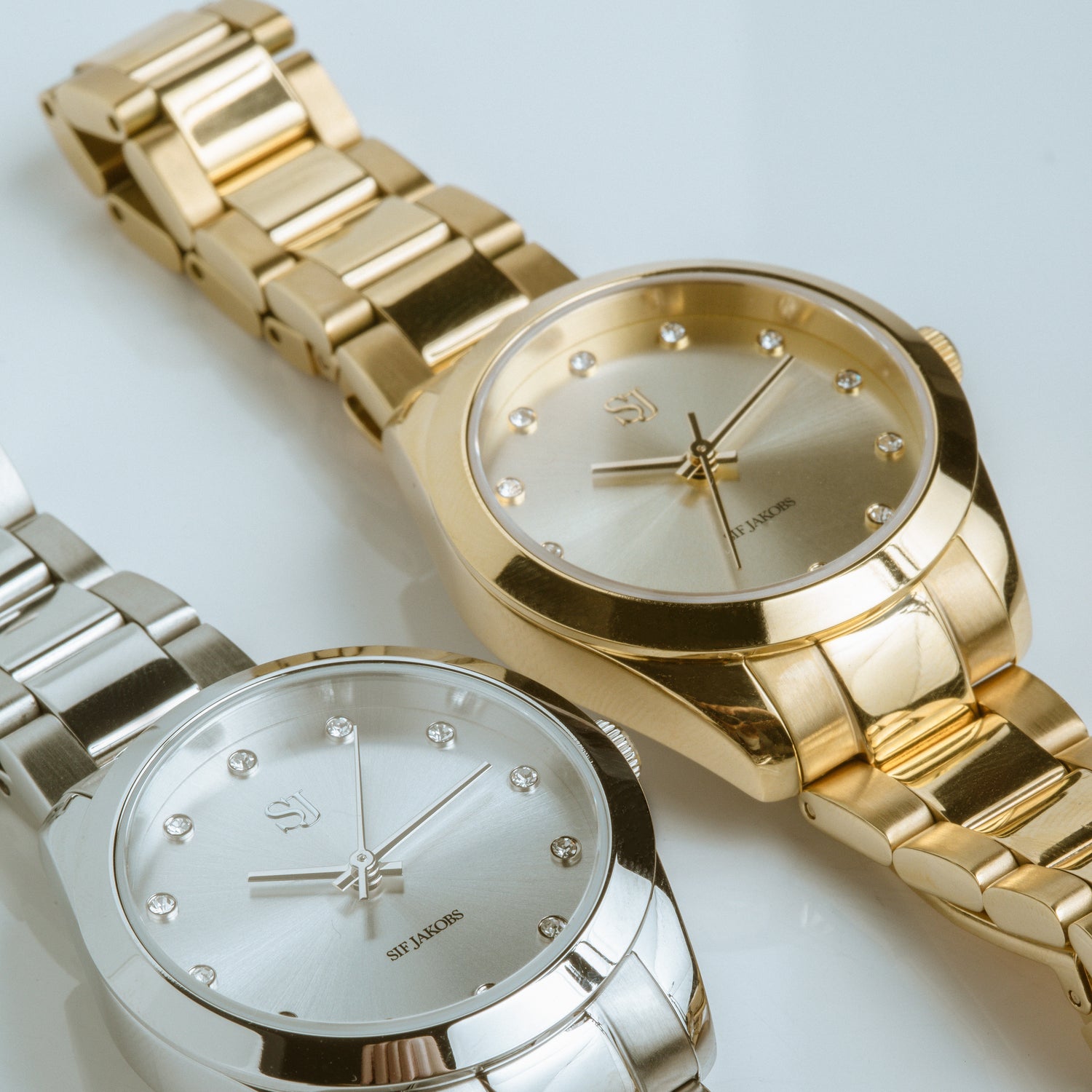 Stainless steel gold | Gold dial