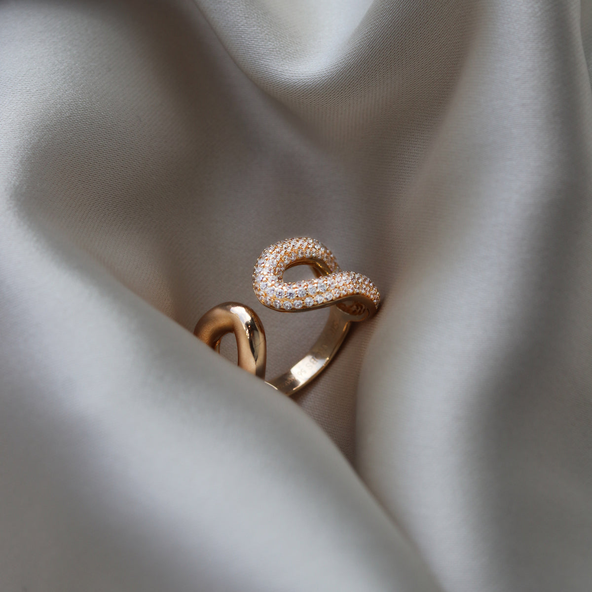18K gold plated | White | 60, 18K gold plated | White | 58, 18K gold plated | White | 56, 18K gold plated | White | 54, 18K gold plated | White | 52, 18K gold plated | White | 50